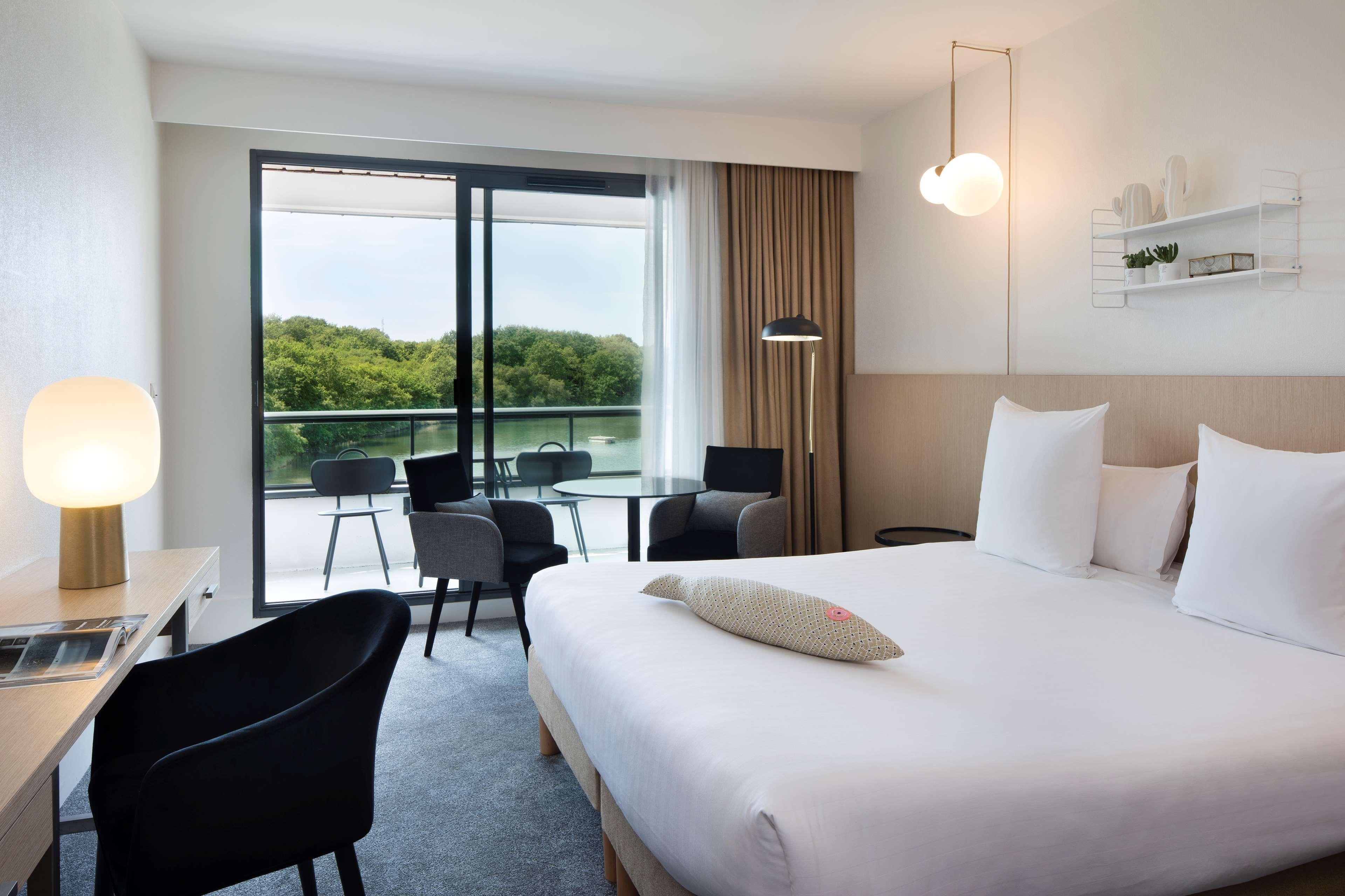 Best Western Plus Hotel Les Rives Du Ter Larmor-Plage Bagian luar foto