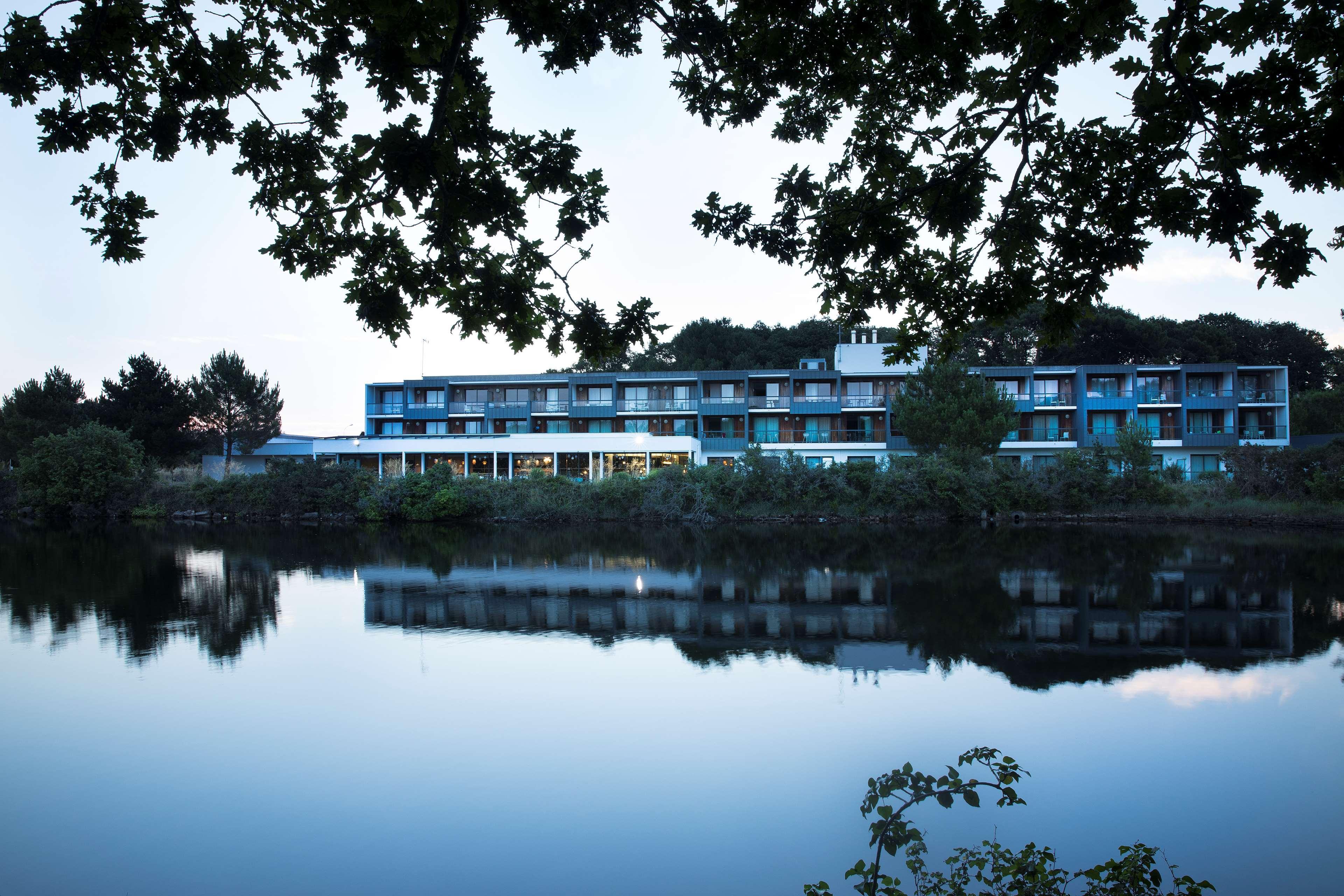 Best Western Plus Hotel Les Rives Du Ter Larmor-Plage Bagian luar foto