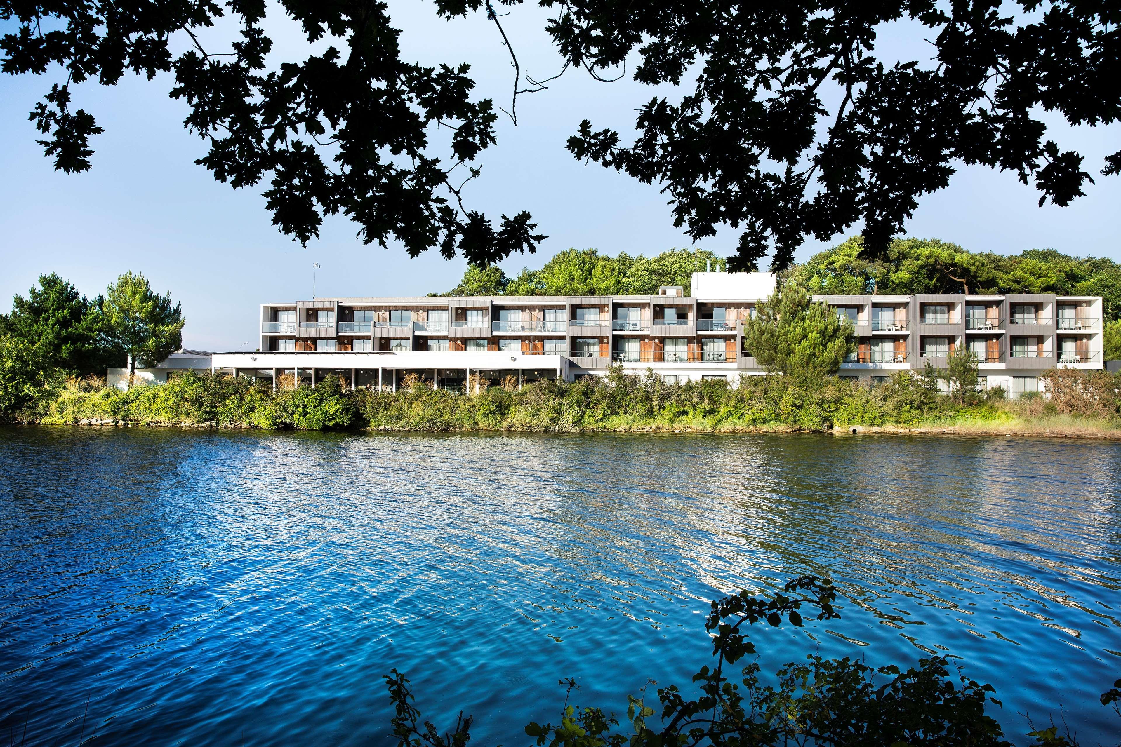 Best Western Plus Hotel Les Rives Du Ter Larmor-Plage Bagian luar foto
