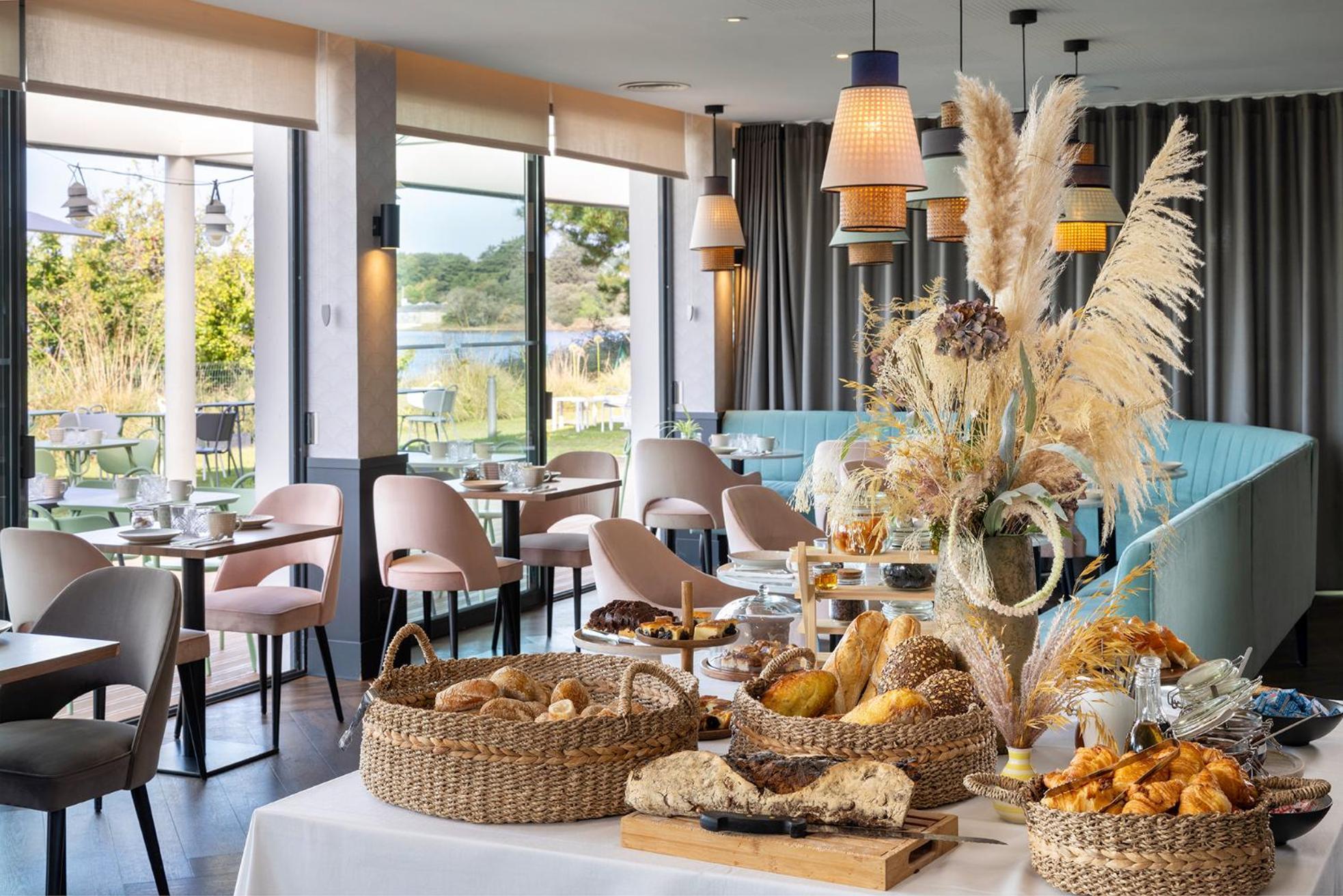 Best Western Plus Hotel Les Rives Du Ter Larmor-Plage Bagian luar foto